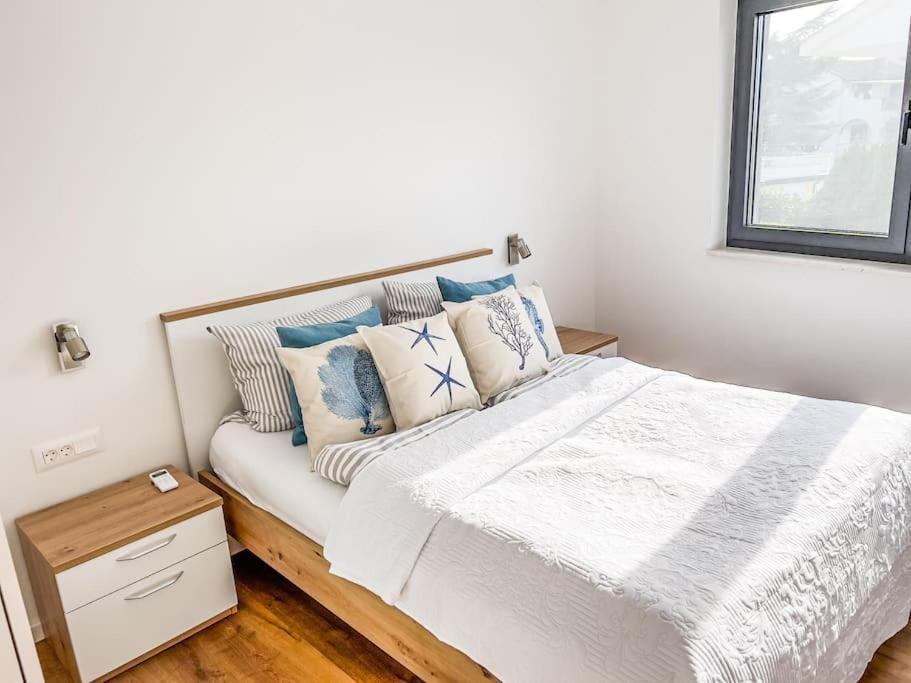 Villa Mirno More Apartments 말린스카 외부 사진
